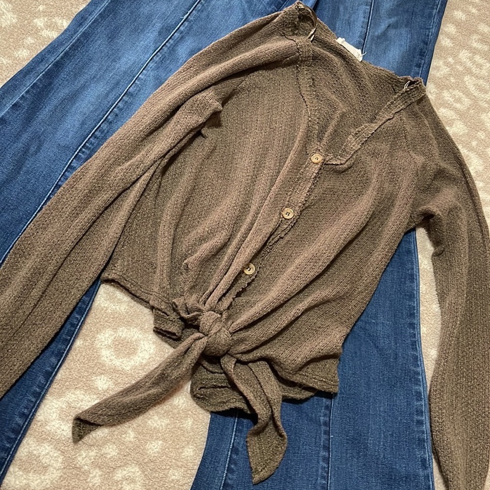 Olive green boutique top size small